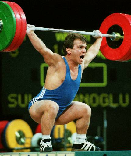 奥运历史巨星之苏莱曼诺尔古--举重台上的“神童”