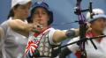图文-射箭中国女团晋级决赛 英国富卡德沉稳瞄准