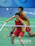图文-北京奥运会羽毛球混双八强  轻轻一蹲