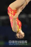 图文-中国选手何雯娜夺得女子蹦床冠军 冠军属于她