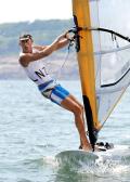 图文-新西兰选手获男子帆板冠军 阿什利英俊帅气