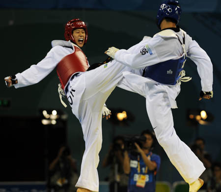 S Korean Son wins Olympic taekwondo men's 68kg gold