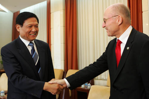 Liu Qi rencontre un conseiller spécial du chef de l'ONU