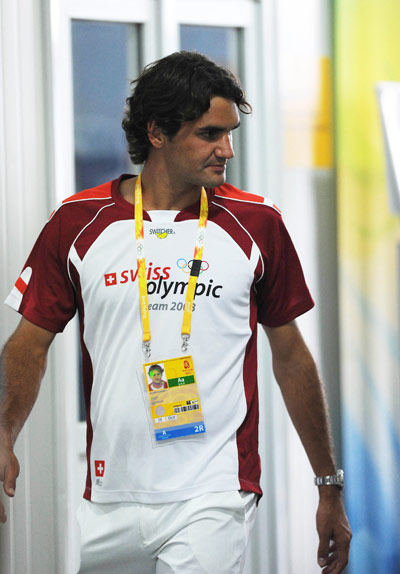 Photos : Roger Federer fait son apparition au village Olympique