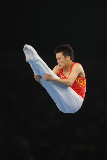 图文-奥运会蹦床项目精彩回顾 完美动作