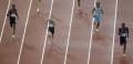 图文-[奥运]田径男子400米 俯视比赛选手