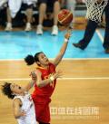 图文-[奥运会]中国女篮67-64西班牙 宋晓云巧妙上篮