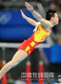 图文-中国体操男团强势冲击冠军中国超人
