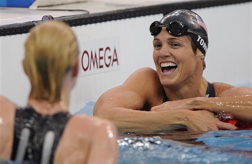 图文-斯特芬获50米自游泳冠军 托雷斯的美丽笑容