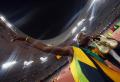 图文-牙买加刷新4x100纪录 博尔特遥指苍穹