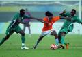 图文-荷兰国奥0-0尼日利亚 德伦特突破包夹