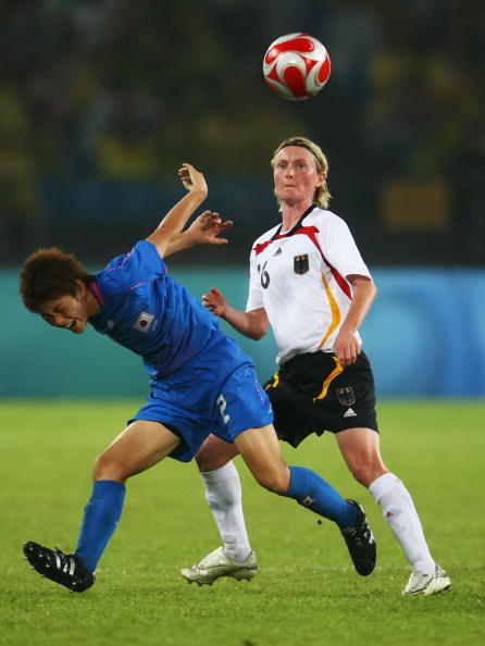 图文-德国女足2-0日本获铜牌 日本队员出现失误