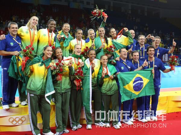 图文-[奥运]女排巴西3-1美国 巴西全队合影