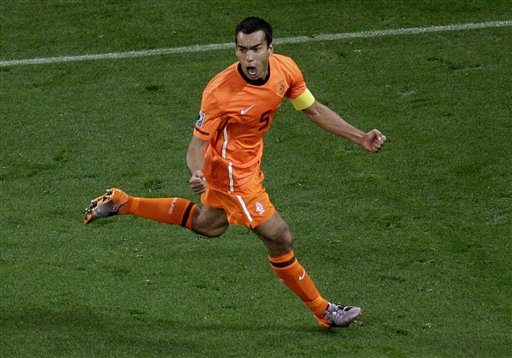 图文-[半决赛]乌拉圭VS荷兰 谁想到他进球_图片