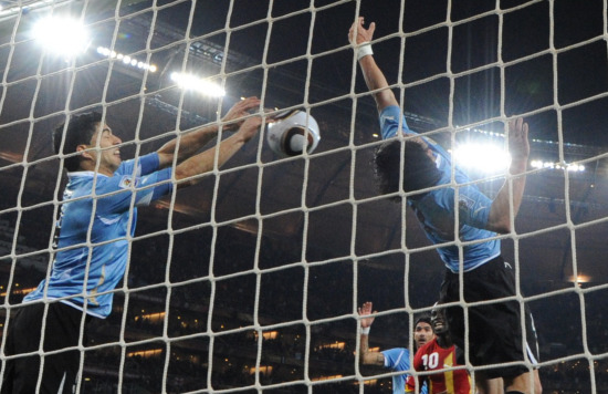 国际足联考虑追罚手球英雄 乌拉圭射手或诀别