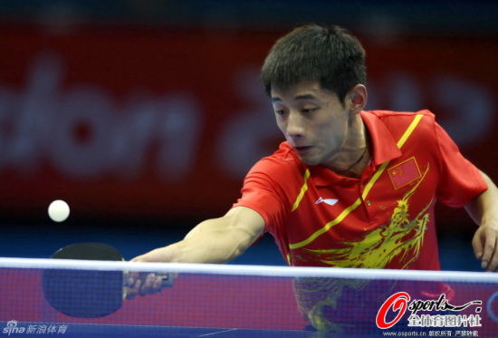 图文-乒乓男团横扫韩国 张继科接球|张继科|奥运
