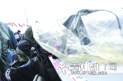 �����������ϲ��¹����ļ��ߡ�