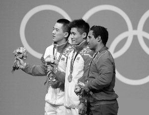 ����ͬʱ���������ƣ��й����ش���һ�������̡�