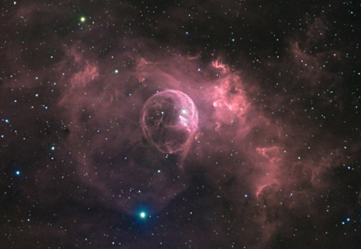 泡沫星云NGC 7635 美刊公布十佳天文照片:太阳系行星夺冠(组图)(2)
