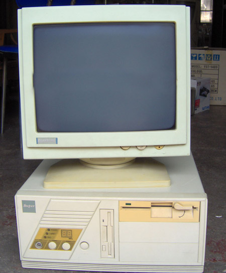 1982年英特尔推出80286处理器