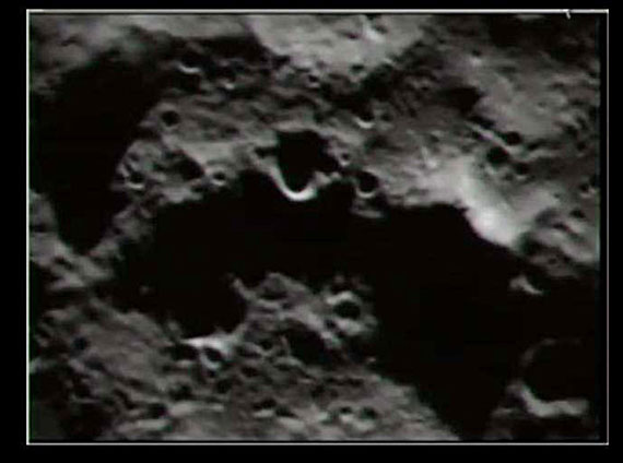 美国航天局宣布在月球上有水存在(组图)_科学