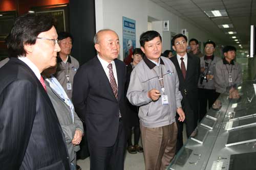 韩国驻华大使参观三星电子苏州LCD工厂_业界