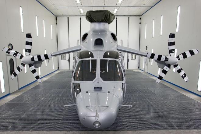 欧洲新型高速直升机试飞时速达460公里(组图)