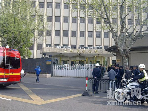 15时许，消防车已经陆续撤离现场。新民网记者 胡彦珣 武胜路回传