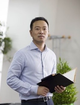 麥考林CEO顧備春(新浪科技配圖)
