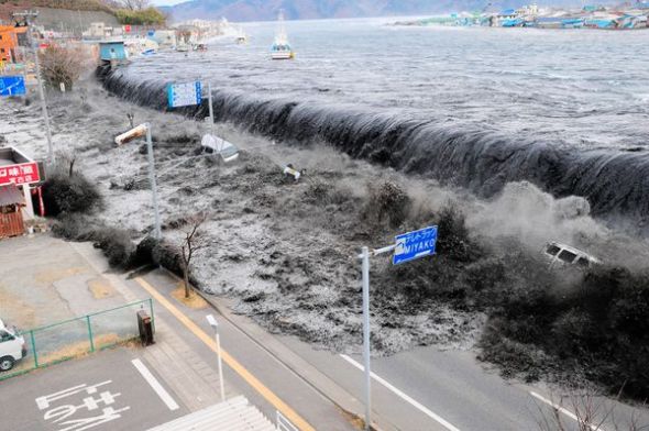 揭秘自然灾害巨大威力:从闪电到海啸(组图)