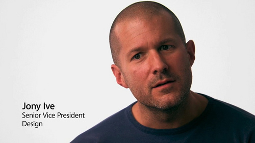 尽管不是CEO，但艾维是苹果创始人乔布斯真正的接班人
