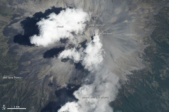 每日卫星照：墨西哥波波卡特佩特尔火山爆发