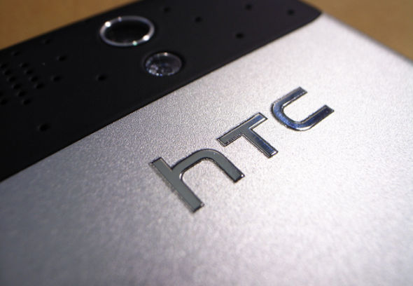 HTC正沦为小众品牌，而智能机市场正形成由苹果和三星主导的三明治格局