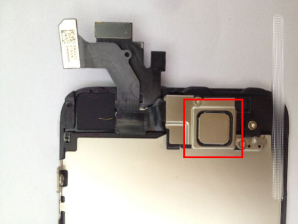 照片显示，iPhone 5有可能集成了近场通信(NFC)芯片。