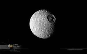土卫一,它的外形和“死星”出奇地相似