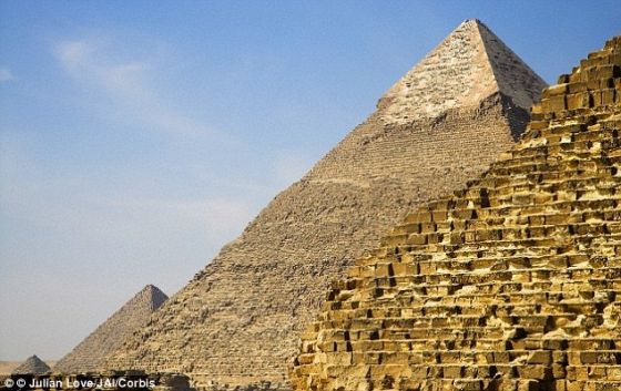 英国工程师认为埃及金字塔从里向外建造|金字