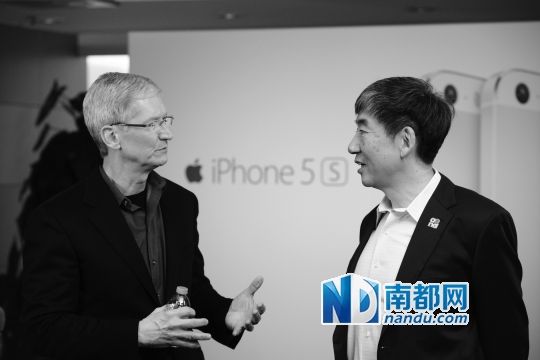 ���ƶ����³��ɹ���(��)��ƻ��C E O��˵�һ�ζ��⹫��˫������̸��ʷ