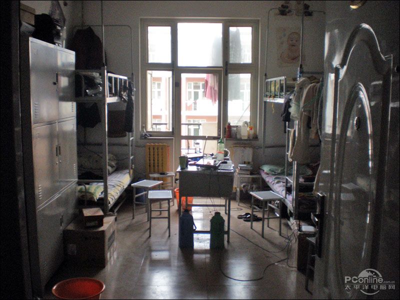 大学男生为女友能上网自建校园无线网_商用