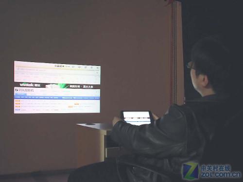 连iPad太难 微型投影实战主流平板电脑_商用