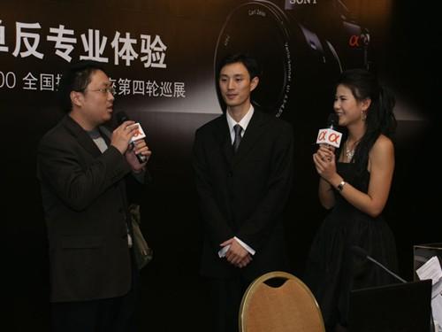 ����Ѳչ��4�֦���Ӱ����:����վ����