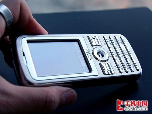 超长待机CECT金属时尚手机C1600评测(2)