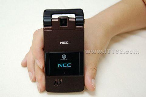 实惠首选NEC超薄翻盖手机NK只要699