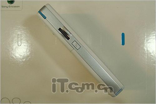 才貌双全索尼爱立信M608c降价送蓝牙