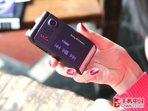 摇晃音乐激情索爱翻盖音乐机W380评测(2)