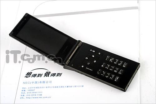 联手Amadana巨献NEC折叠机N705i图赏