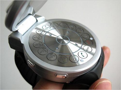 前卫手表造型CoolG108Watch手机亮相