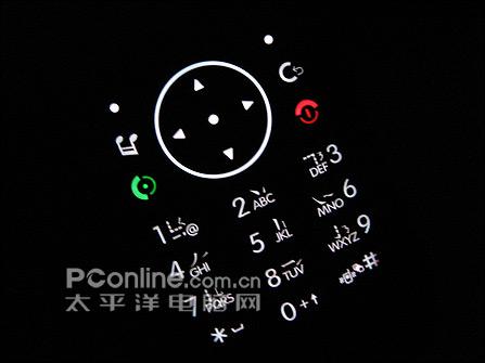 摩托罗拉U9评测 时尚鹅卵石设计摩托翻盖音乐手机U9评测(4)