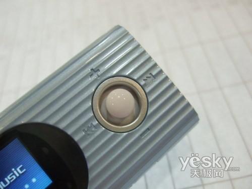 狂送充电套装2G艾利和T60特价569元
