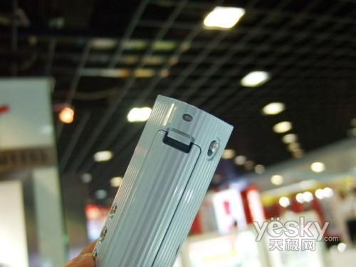 狂送充电套装2G艾利和T60特价569元