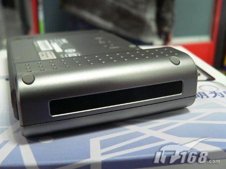 智能光感及蓝牙免提华硕R600报价3199
